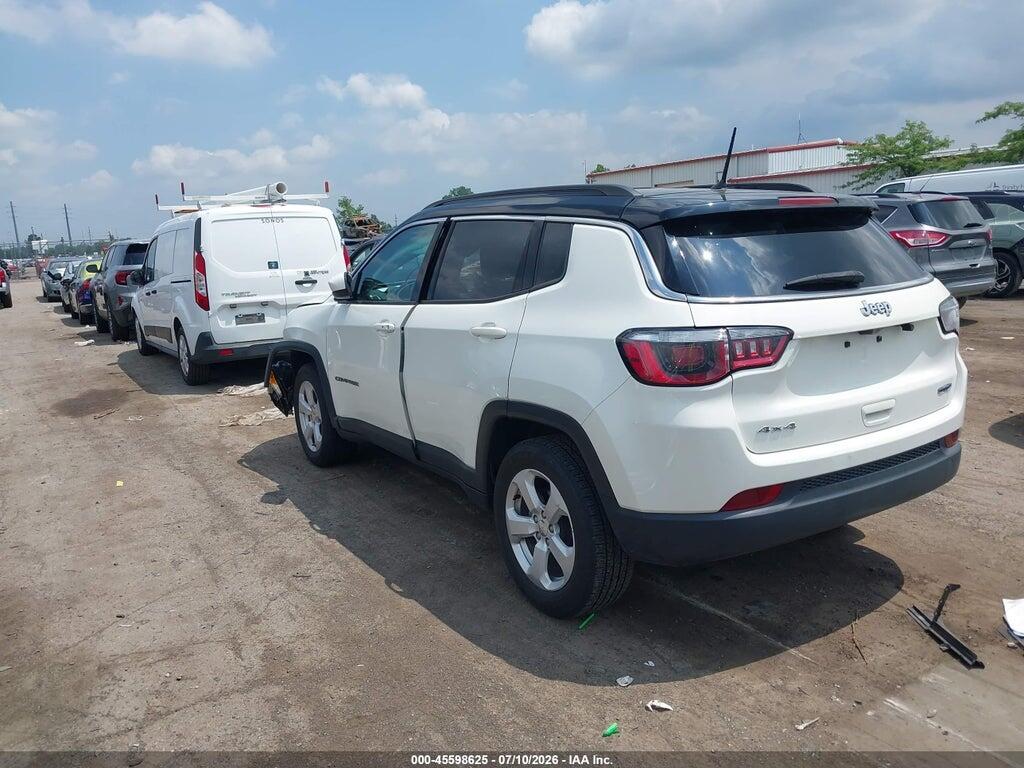 3C4NJDBB8JT326318 2018 JEEP COMPASS photo no. 3