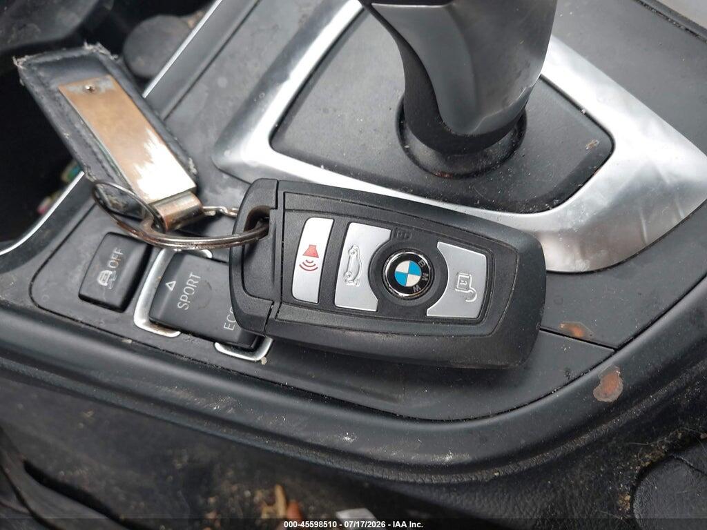 WBA8A3C56JA494754 2018 BMW 320I photo no. 11