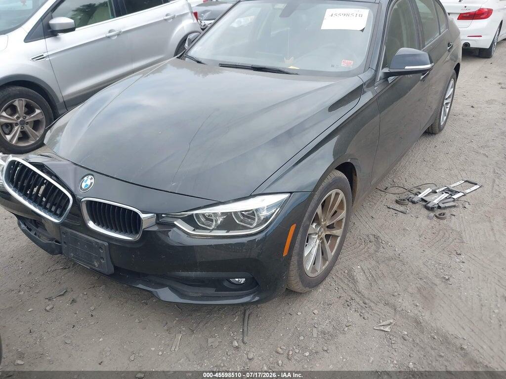 WBA8A3C56JA494754 2018 BMW 320I photo no. 2