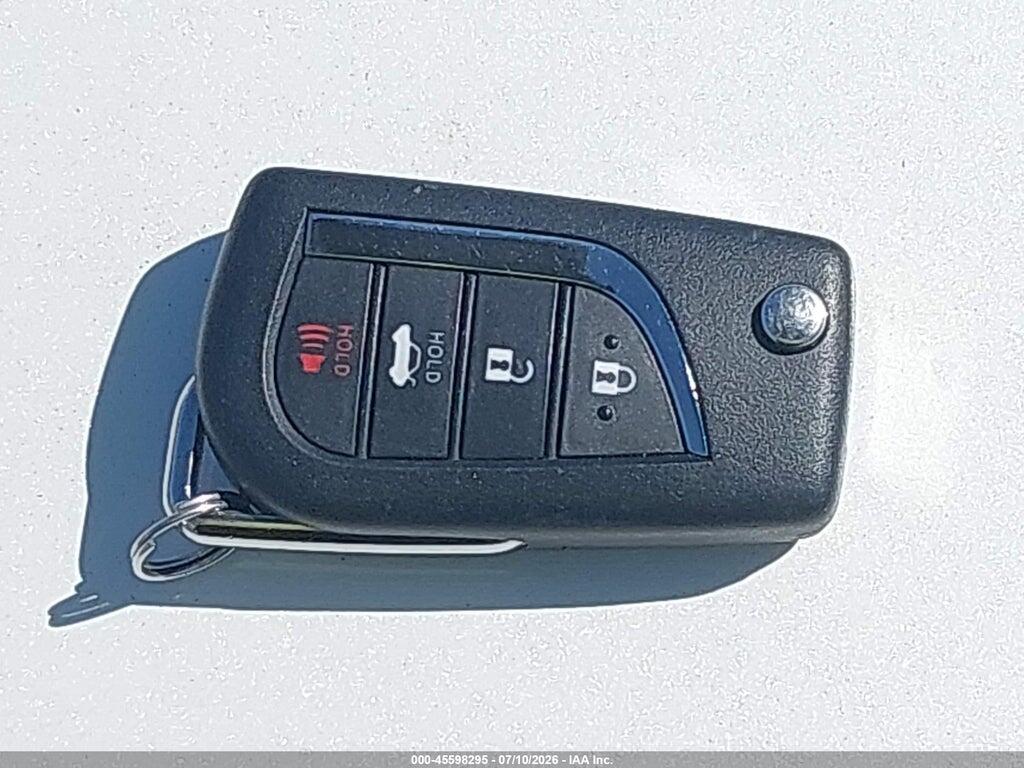 5YFB4MDE6SP302007 2025 TOYOTA COROLLA photo no. 11