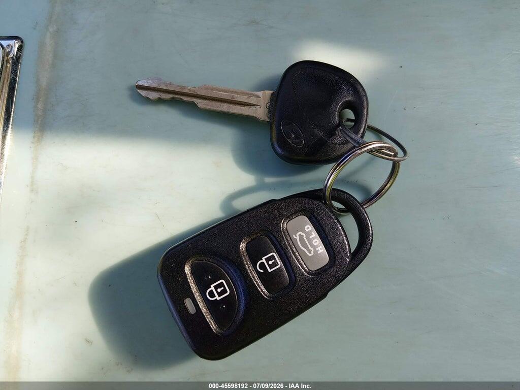 5NPDH4AE8GH716931 2016 HYUNDAI ELANTRA photo no. 11