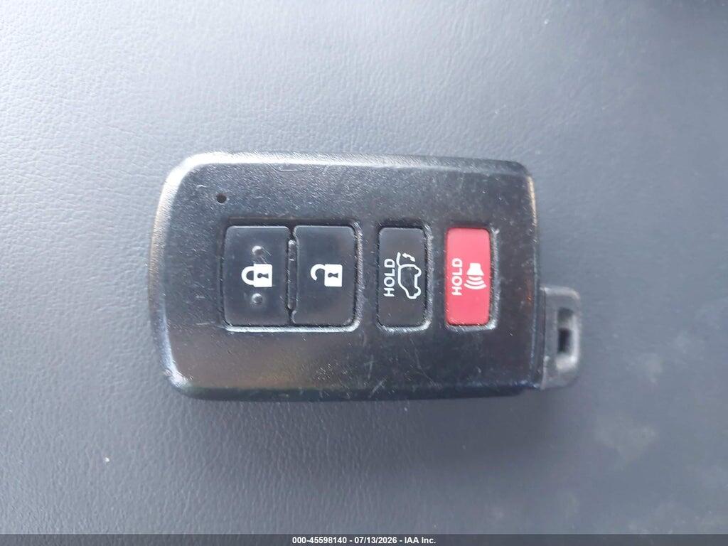 JTMDFREV8GJ077373 2016 TOYOTA RAV4 photo no. 11