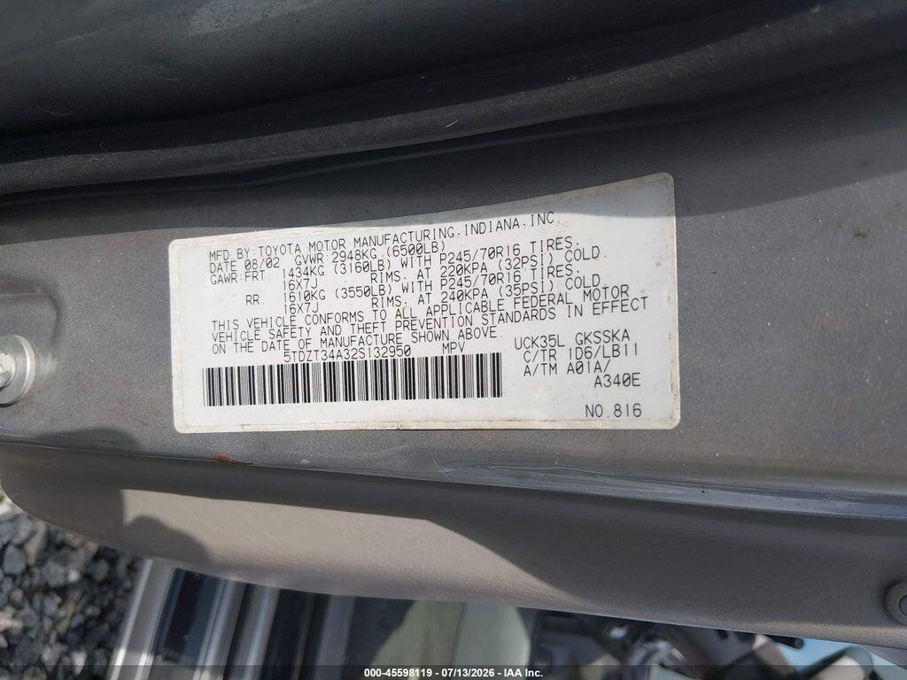 5TDZT34A32S132950 2002 TOYOTA SEQUOIA photo no. 9