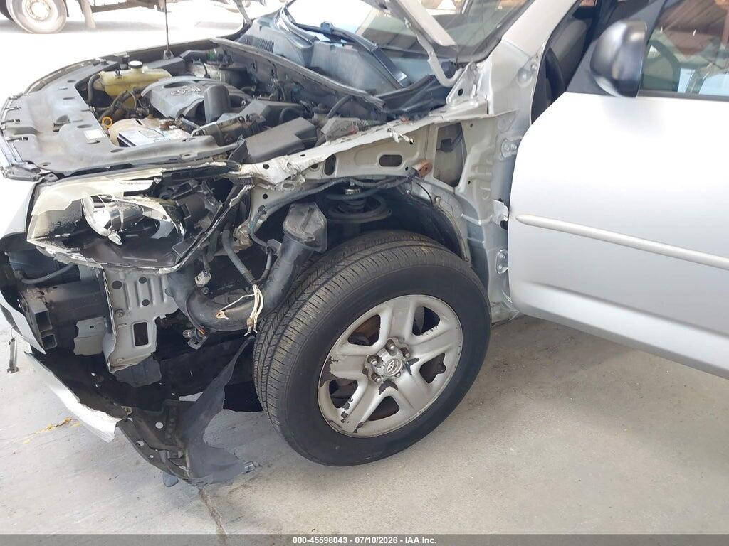 2T3BF4DV1BW101826 2011 TOYOTA RAV4 photo no. 6
