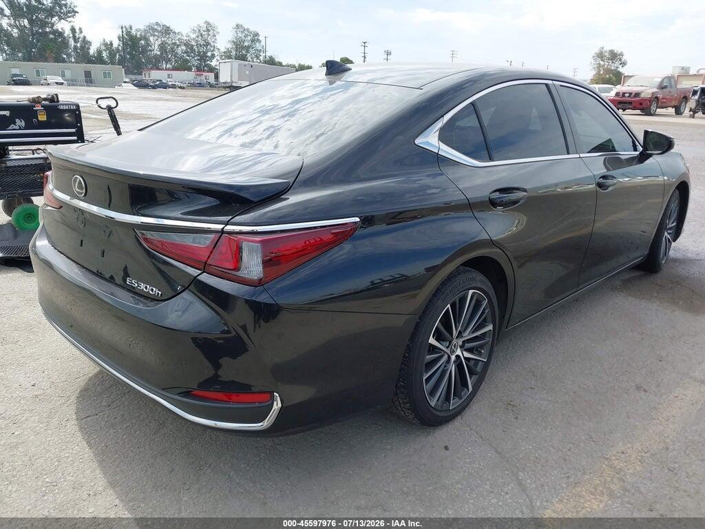58ADA1C14SU069072 2025 LEXUS ES 300H photo no. 4
