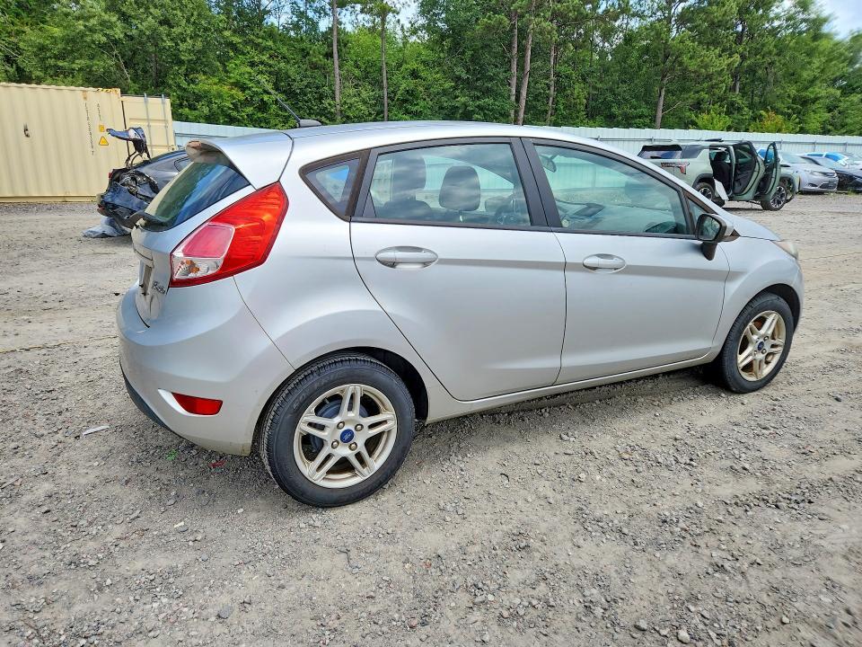 2019 FORD FIESTA SE — Фото 3 из 12