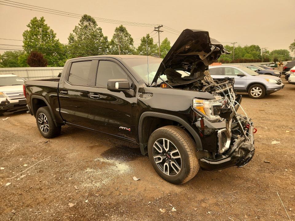 2021 GMC SIERRA K1500 AT4 — Фото 4 из 12