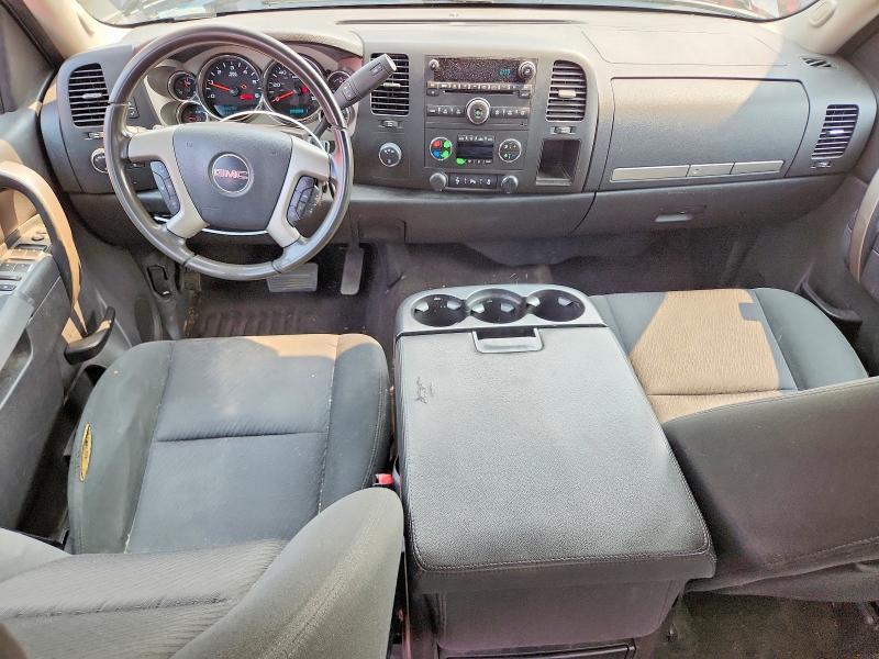 2013 GMC SIERRA K2500 SLE — Фото 8 из 12