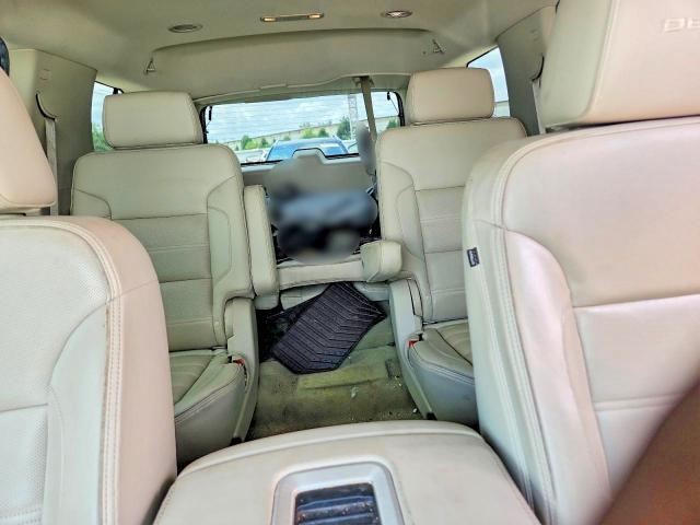 2017 GMC YUKON DENALI — Фото 10 из 13