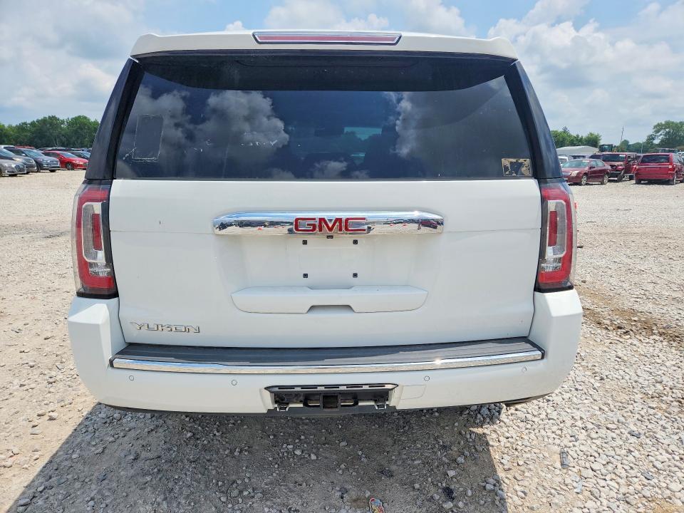 2017 GMC YUKON DENALI — Фото 6 из 13