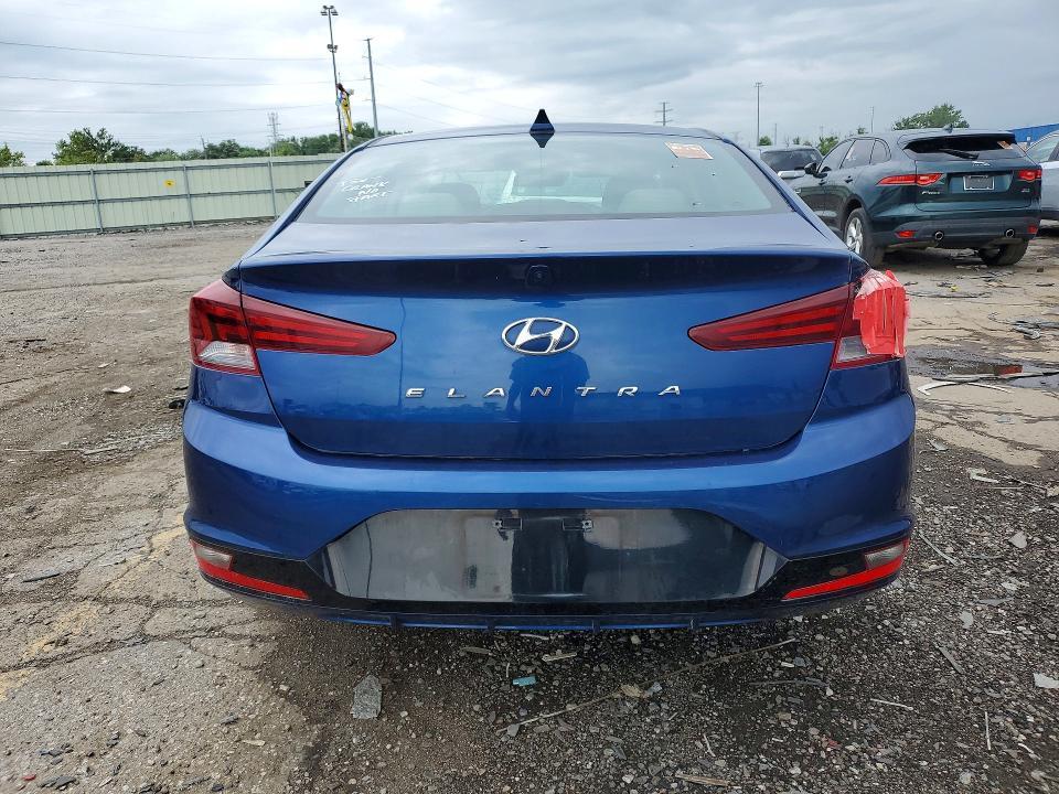 2020 HYUNDAI ELANTRA SEL — Фото 6 из 12