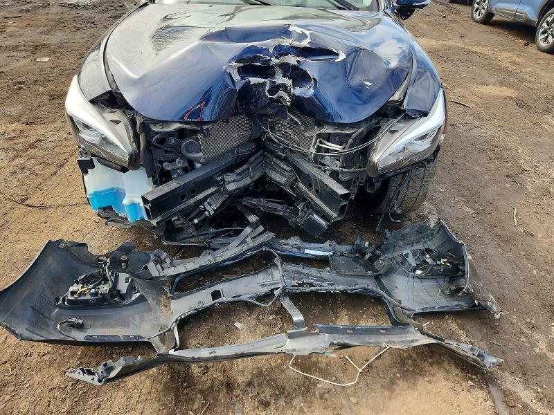 2019 INFINITI Q70L 3.7 LUXE — Фото 11 из 12