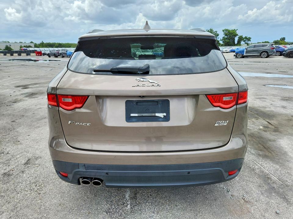 2017 JAGUAR F-PACE PREMIUM — Фото 6 из 13