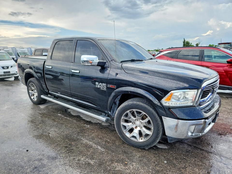 2019 RAM 1500 CLASSIC LARAMIE — Фото 4 из 12