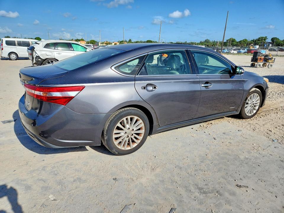 2013 TOYOTA AVALON HYBRID XLE PREMIUM — Фото 3 из 12
