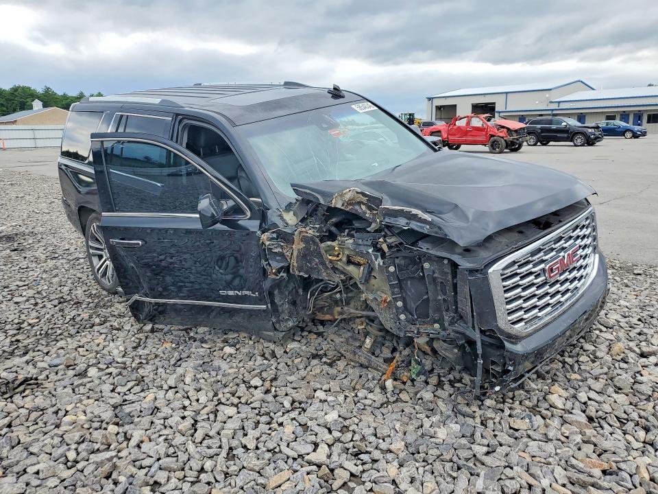 2018 GMC YUKON DENALI — Фото 4 из 14