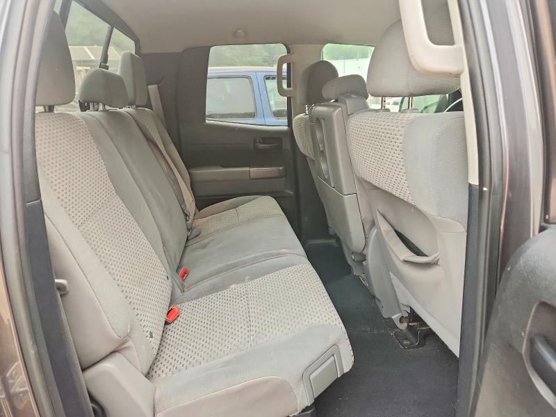 2013 TOYOTA TUNDRA DOUBLE CAB SR5 — Фото 10 из 12