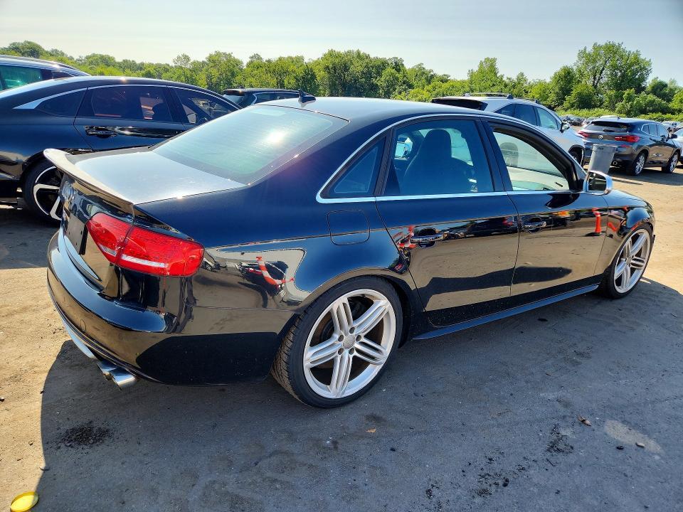 WAUKGAFL4BA158301 2011 AUDI S4 photo no. 3