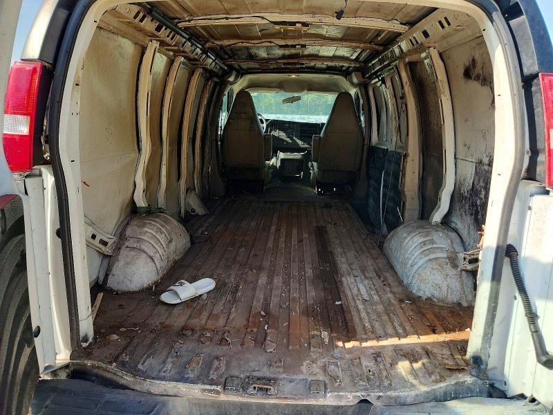 2017 CHEVROLET EXPRESS 2500 CARGO DELIVERY VAN — Фото 10 из 13