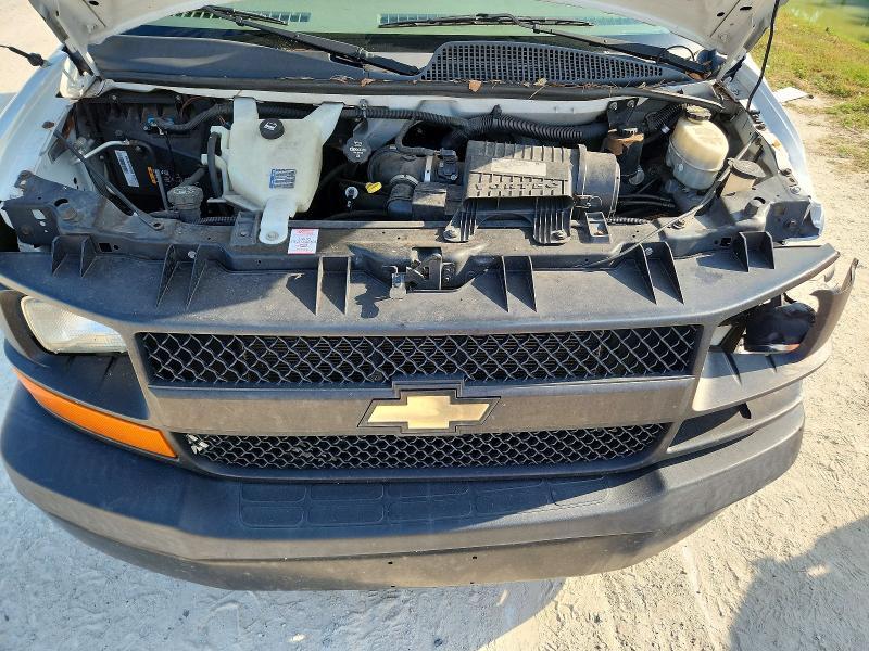 2017 CHEVROLET EXPRESS 2500 CARGO DELIVERY VAN — Фото 12 из 13
