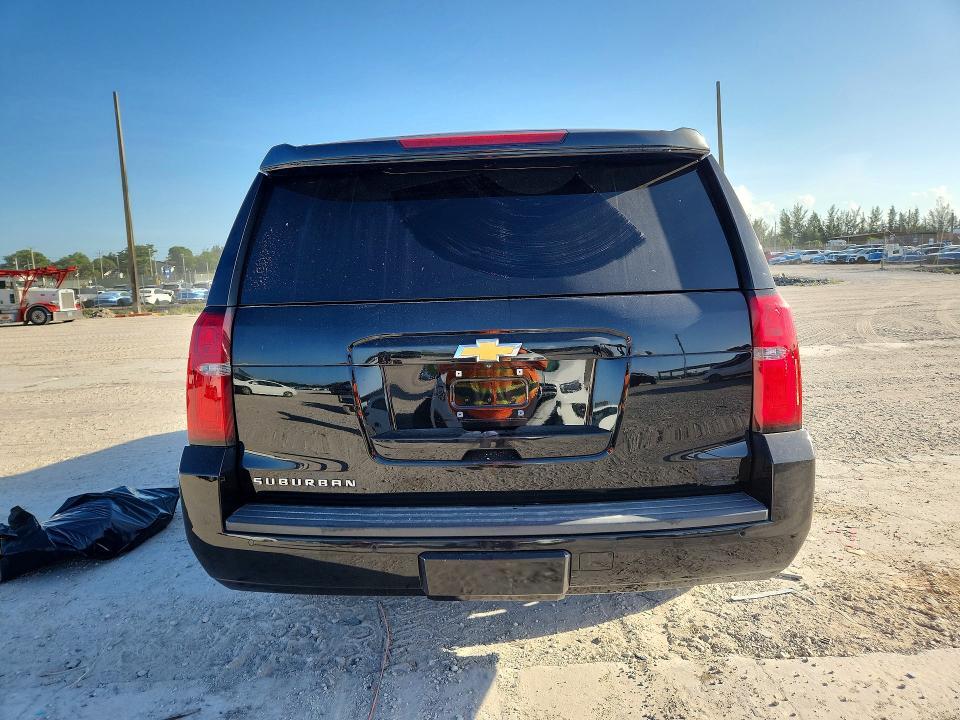 2018 CHEVROLET SUBURBAN K1500 LT — Фото 6 из 13