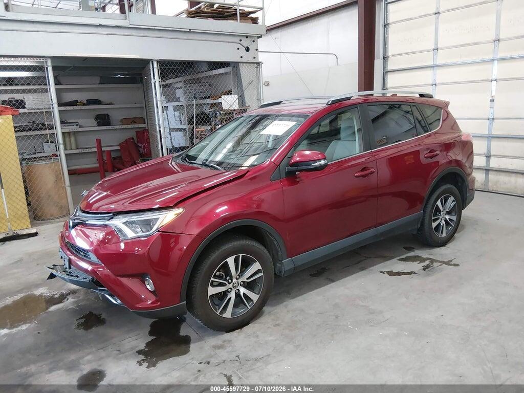 JTMRFREV6JD231736 2018 TOYOTA RAV4 photo no. 2