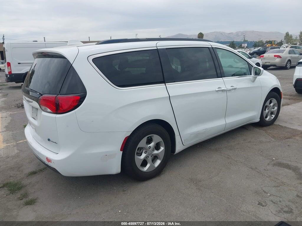 2C4RC1L74HR764352 2017 CHRYSLER PACIFICA HYBRID photo no. 4