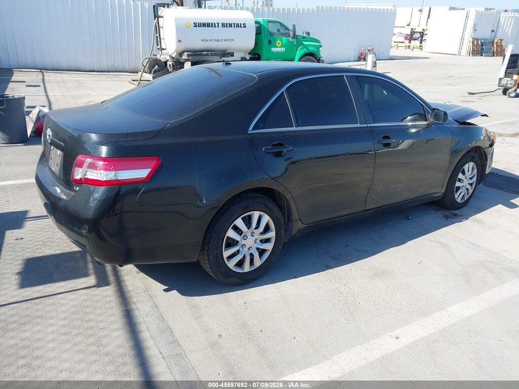 4T1BF3EK1BU209502 2011 TOYOTA CAMRY photo no. 4