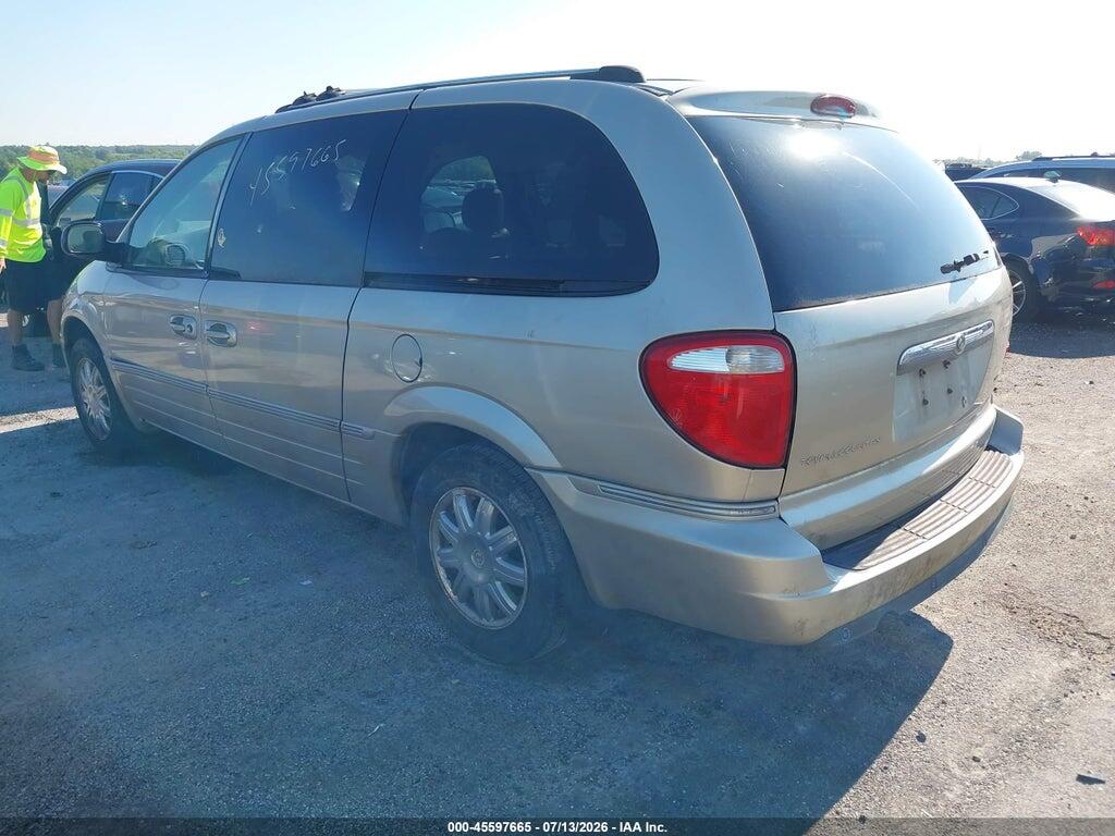 2C8GP64L35R267453 2005 CHRYSLER TOWN & COUNTRY photo no. 3