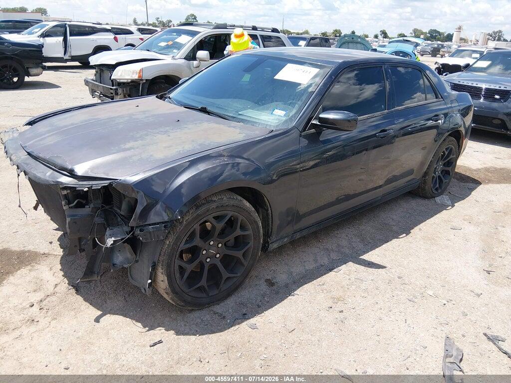 2C3CCABGXKH559496 2019 CHRYSLER 300 photo no. 2