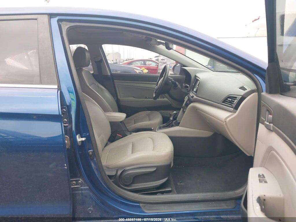 5NPD84LF8HH084732 2017 HYUNDAI ELANTRA photo no. 5
