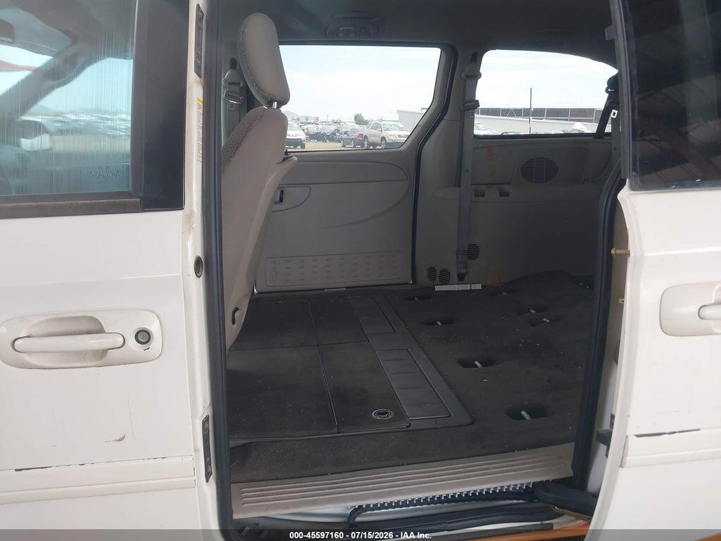 2D4GP44L65R476856 2005 DODGE CARAVAN photo no. 8