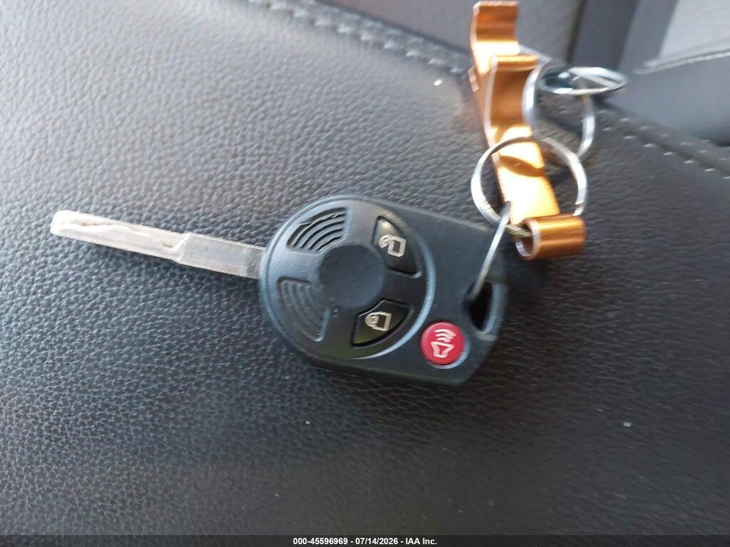 1FMCU9G92HUC03370 2017 FORD ESCAPE photo no. 11