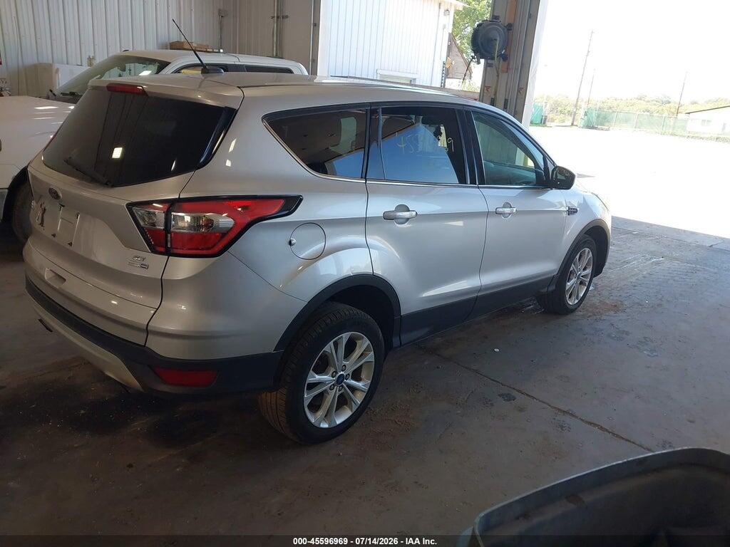 1FMCU9G92HUC03370 2017 FORD ESCAPE photo no. 4