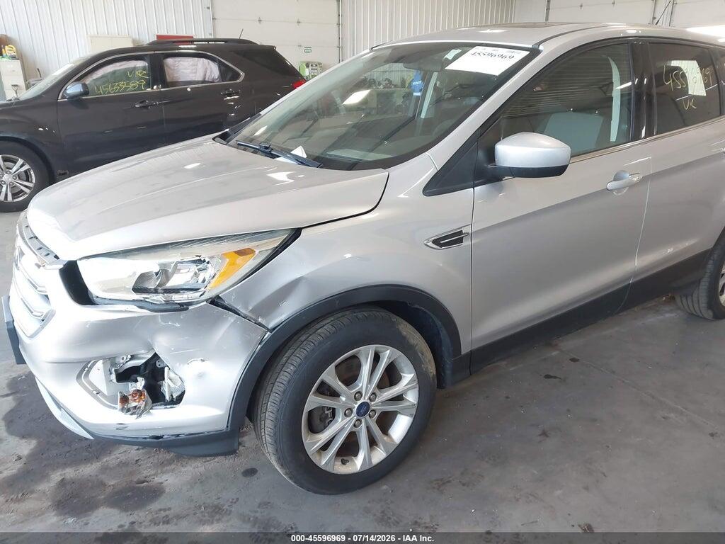 1FMCU9G92HUC03370 2017 FORD ESCAPE photo no. 6