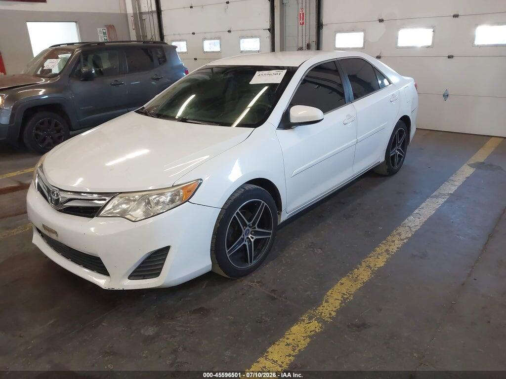 4T4BF1FK6DR296213 2013 TOYOTA CAMRY photo no. 2