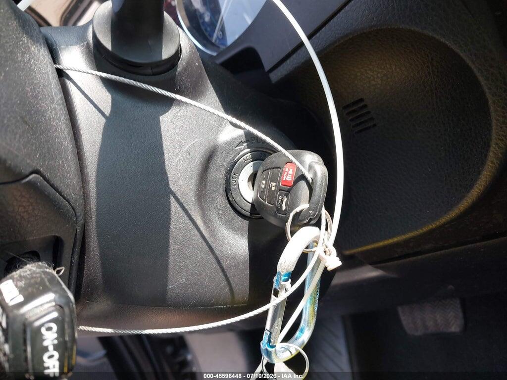 5YFBURHE1JP804414 2018 TOYOTA COROLLA photo no. 11