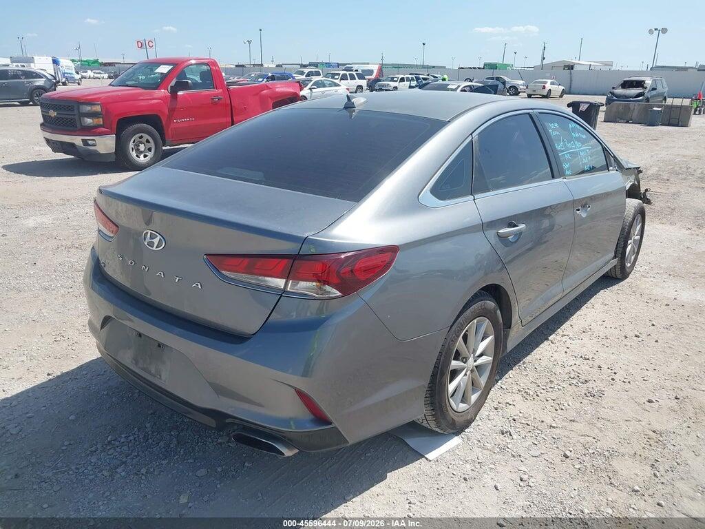 5NPE24AF2KH743940 2019 HYUNDAI SONATA photo no. 4