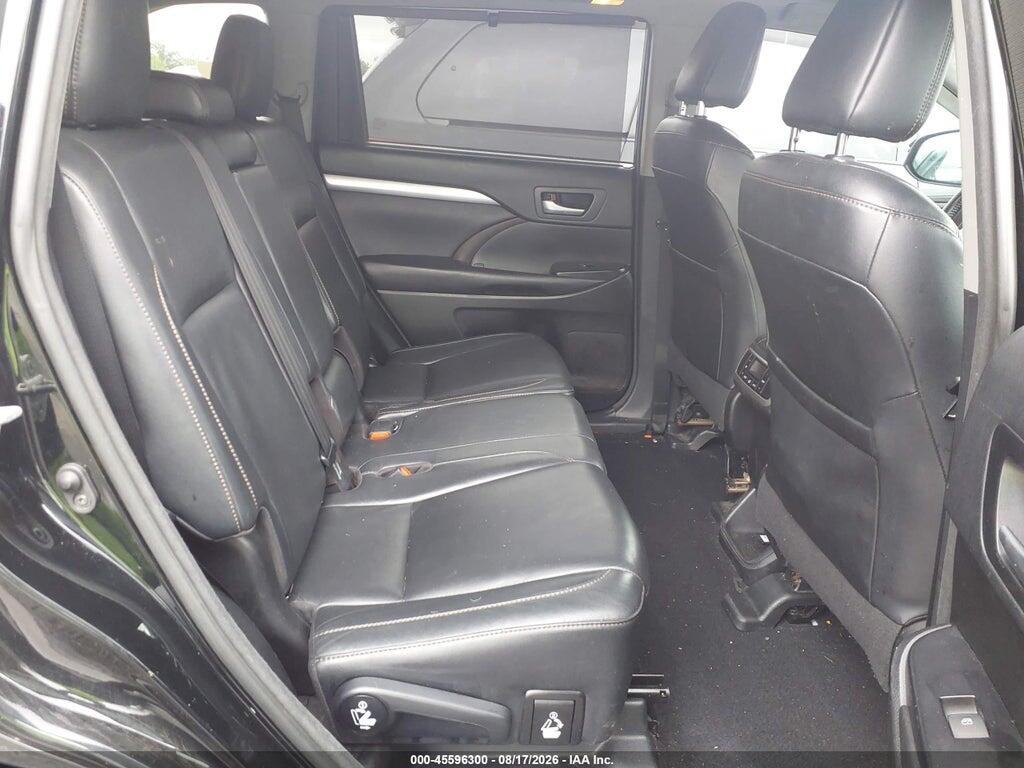 5TDJZRFH6JS554895 2018 TOYOTA HIGHLANDER photo no. 8