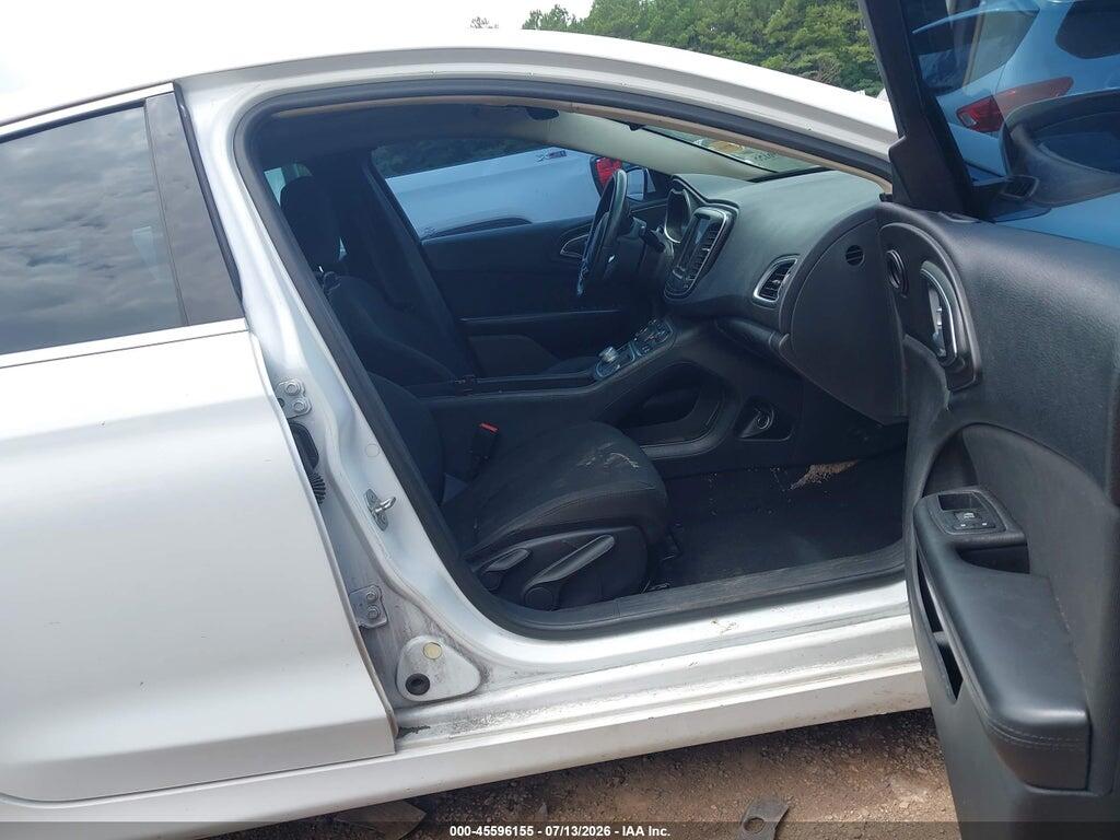 1C3CCCAB4GN156615 2016 CHRYSLER 200 photo no. 5