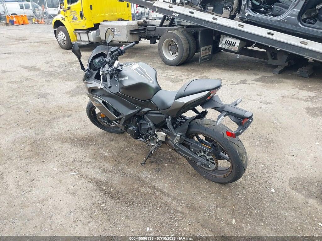 ML5EXER15PDA87453 2023 KAWASAKI EX650 photo no. 3