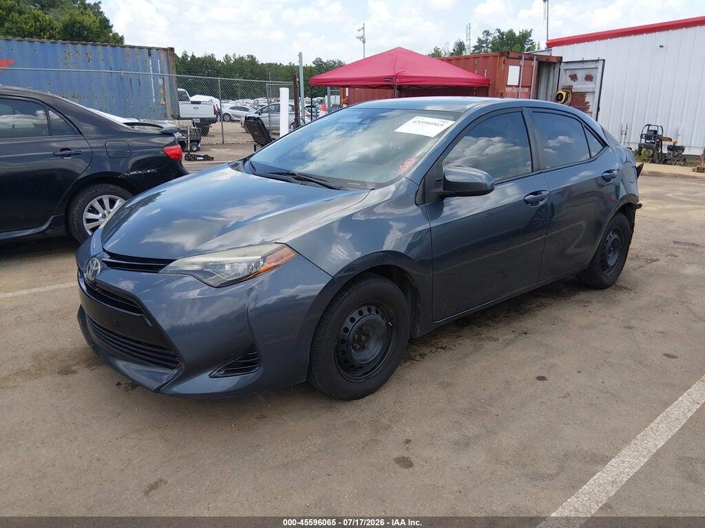 5YFBURHE5HP700549 2017 TOYOTA COROLLA photo no. 2