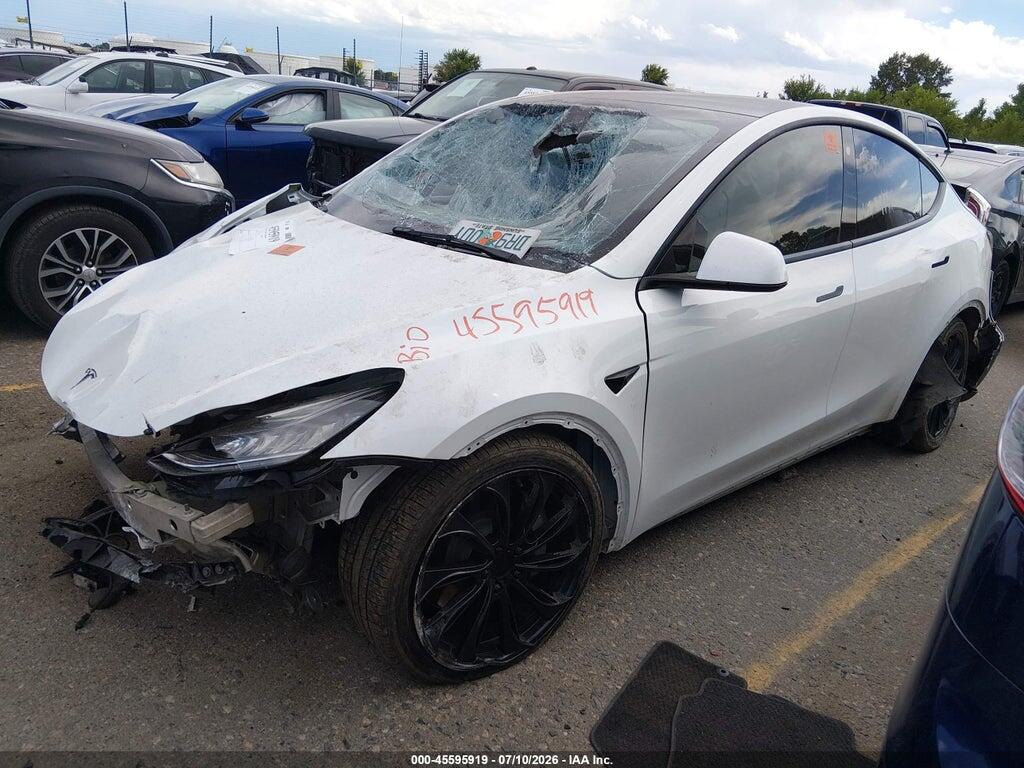 7SAYGDEE2NF331801 2022 TESLA MODEL Y photo no. 2