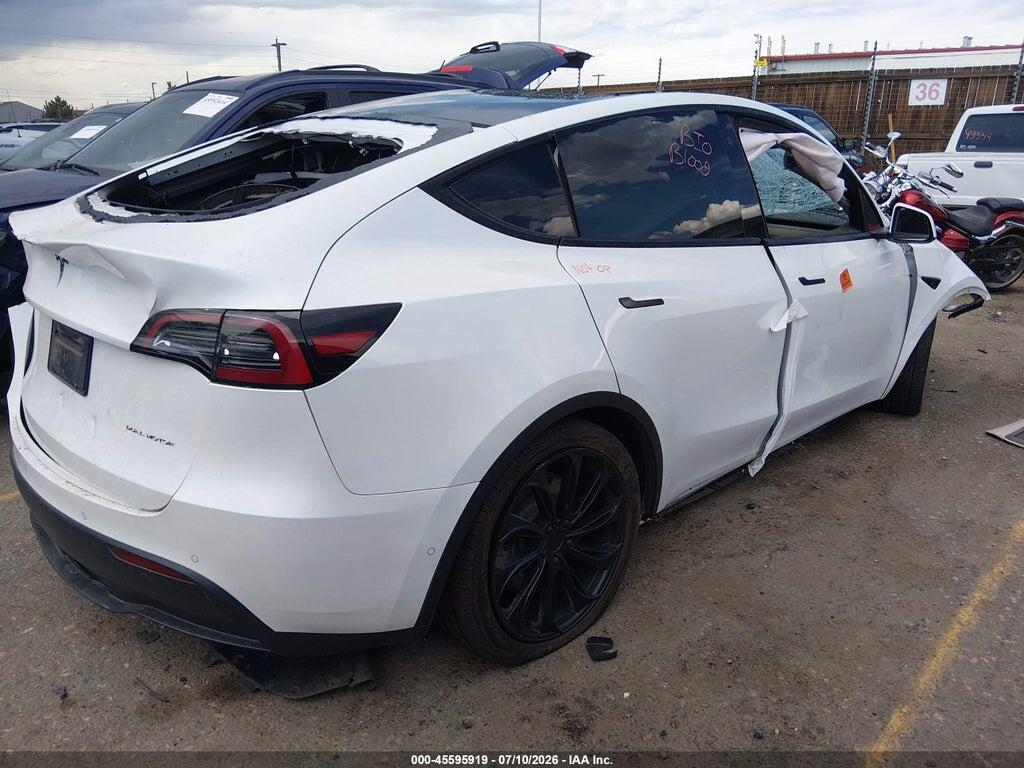 7SAYGDEE2NF331801 2022 TESLA MODEL Y photo no. 4