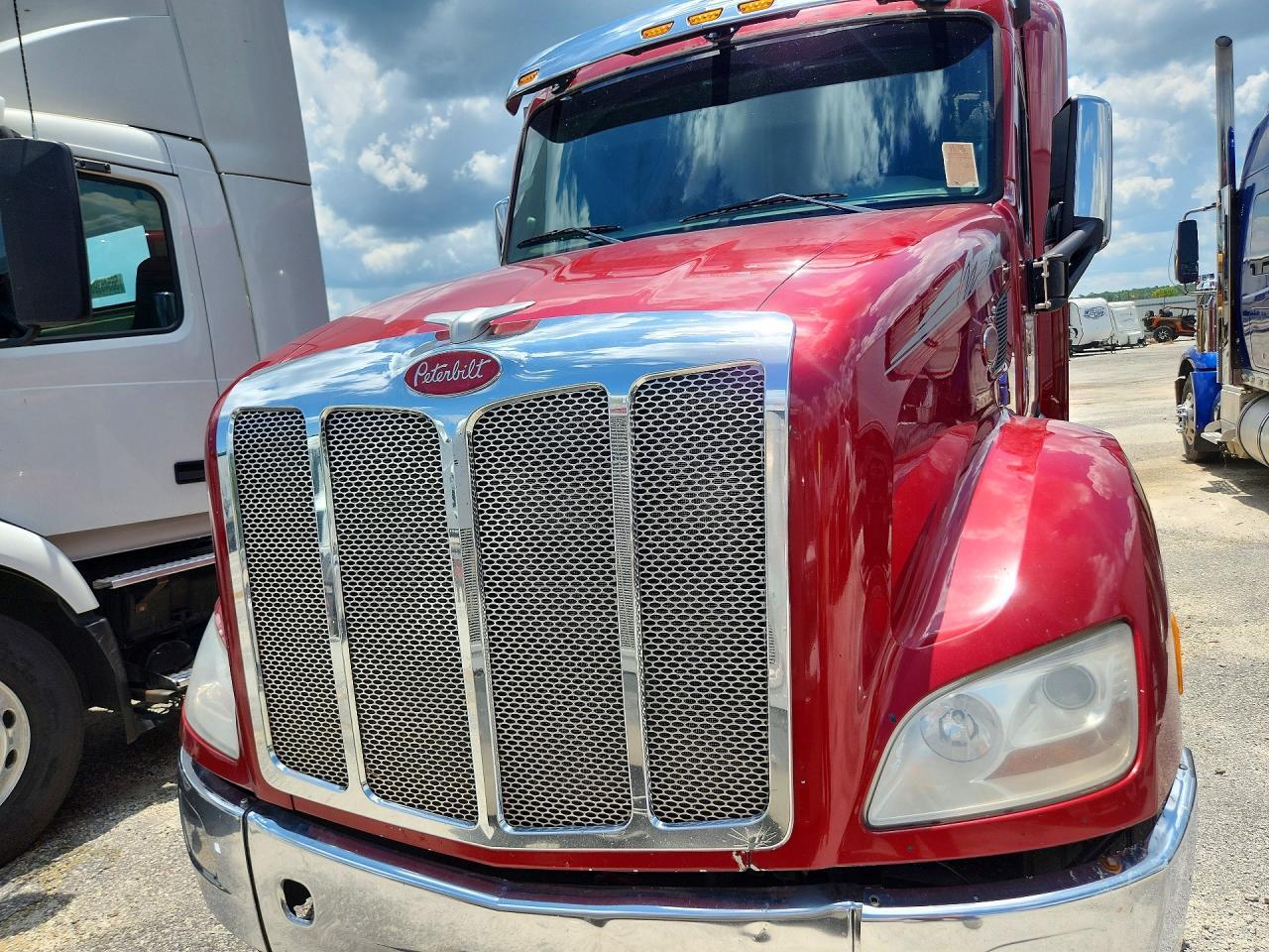 2016 PETERBILT 579 SEMI TRUCK — Фото 5 из 13
