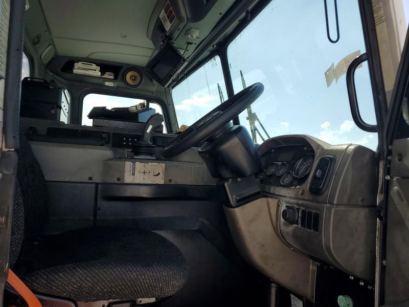 2019 PETERBILT 520 REFUSE TRUCK — Фото 7 из 12