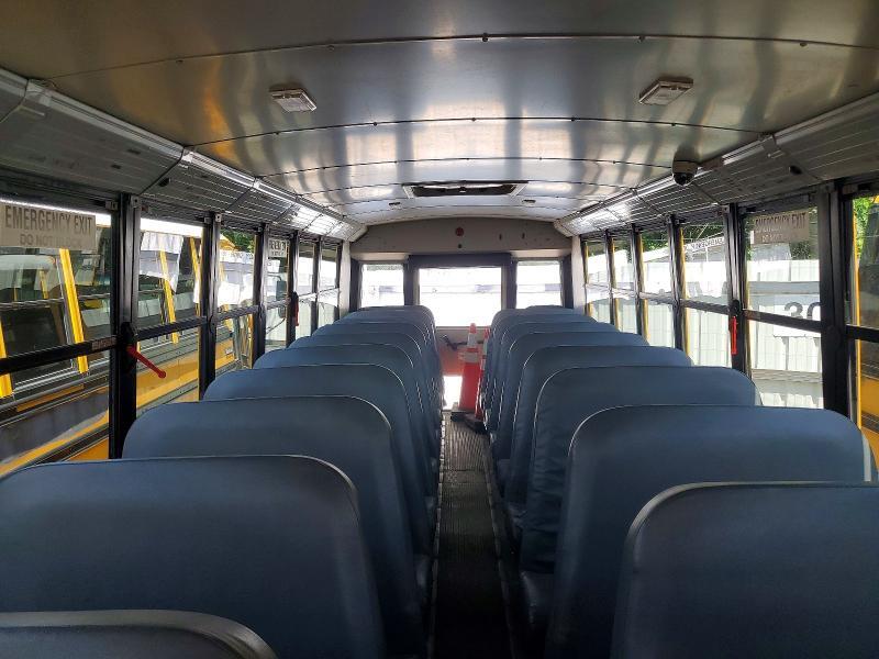 2010 THOMAS SAF-T-LINER C2 - SCHOOL BUS — Фото 6 из 10