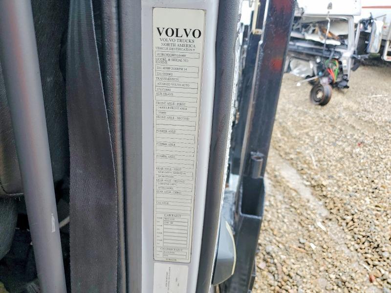 2014 VOLVO VAH CAR HAULER TRUCK — Фото 10 из 10