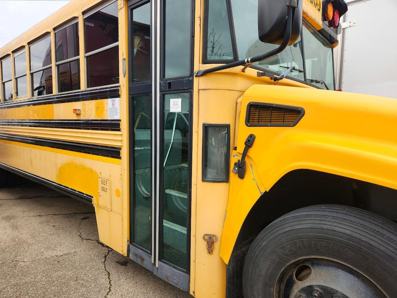 2012  SCHOOL BUS - SCHOOL BUS — Фото 9 из 10
