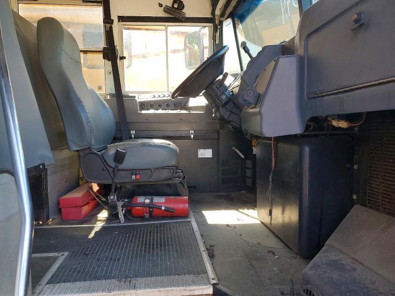 2013 BLUEBIRD VISION - SCHOOL BUS — Фото 5 из 10